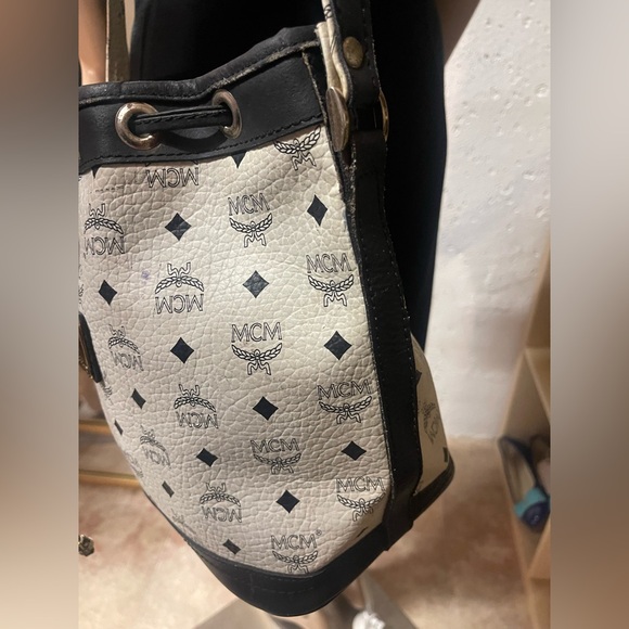 MCM White Black Visetos Vintage Oversized Drawstring Bucket Handbag - Picture 3 of 11